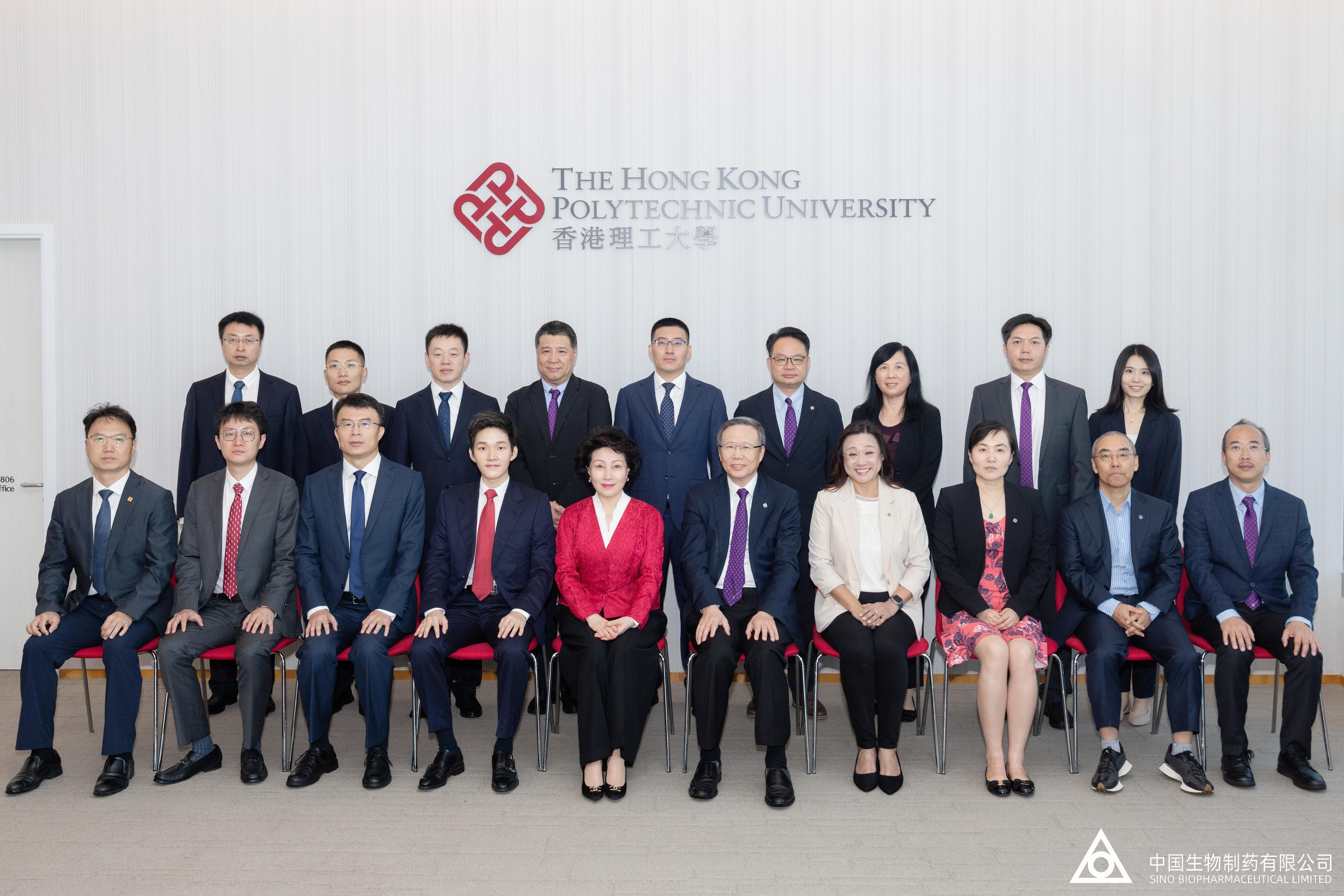 �й�������ҩ������������ѧ 뢻�AIҽҩ����������ͼ